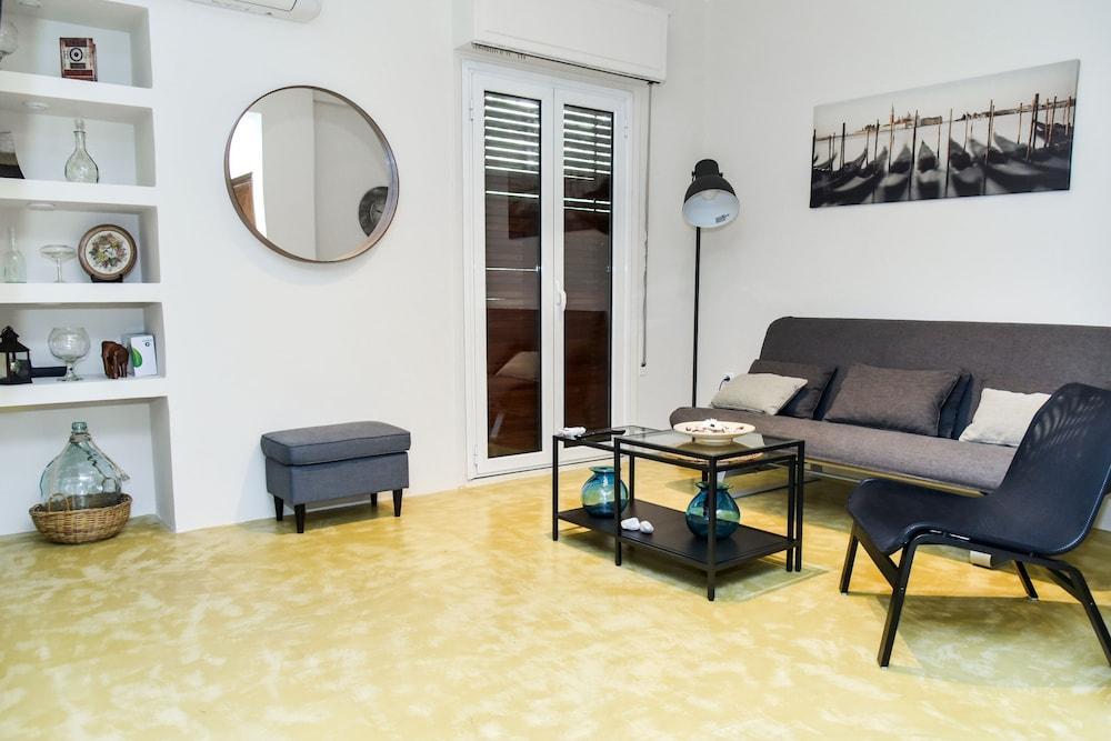 Central Apartment At Echarxia 2 Beds For 5 Pers By Mps Athens Ngoại thất bức ảnh